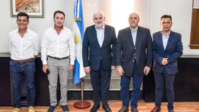 Fernando Vilella recibió a representantes de la Cooperativa de Tabacaleros de Jujuy