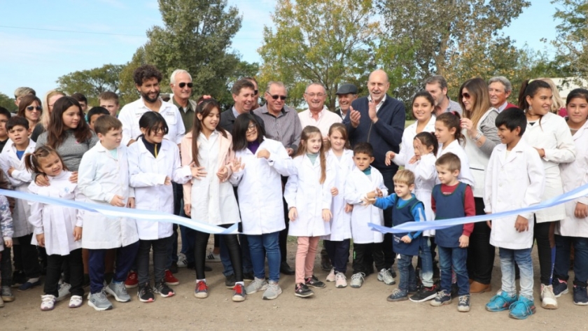 Caminos de la ruralidad: Perotti inauguró dos trazas en el departamento Las Colonias