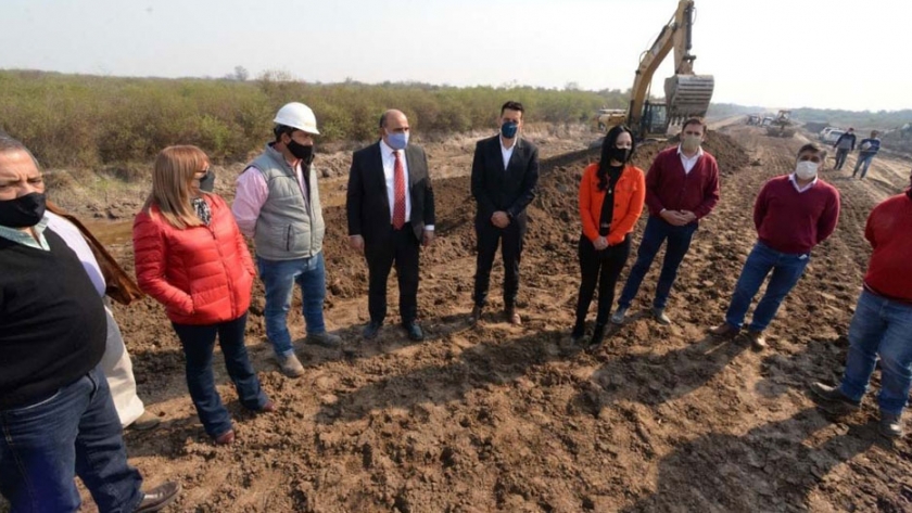 La Provincia invierte $35 millones en obras hídricas en Lamadrid