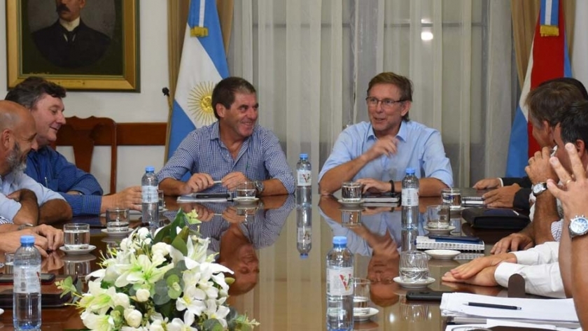 El gobierno abrió el diálogo con la Mesa de Enlace por la actualización del inmobiliario rural