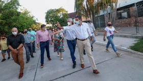 Capitanich inauguró cuadras de pavimento en Villa Seitor, histórico barrio de Resistencia