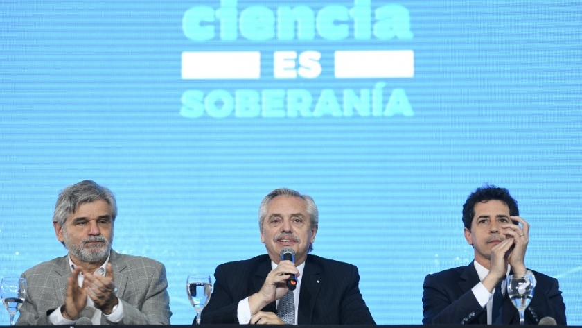 Alberto Fernández: 