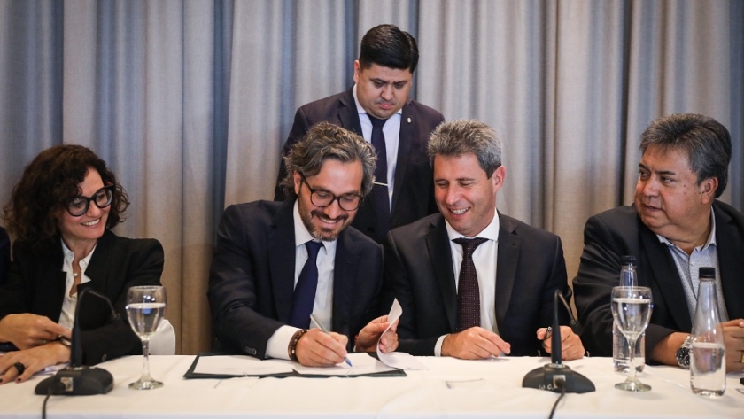 Cafiero y Uñac: Las exportaciones de San Juan se duplicarán producto de la minería estratégica, la metalmecánica asociada y los servicios especializados