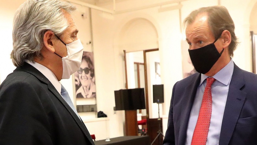 Bordet y Alberto Fernández firmaron un acuerdo para construir viviendas y generar empleo