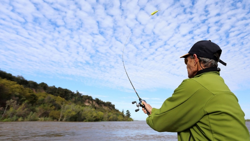 Prorrogan la veda total de pesca hasta febrero