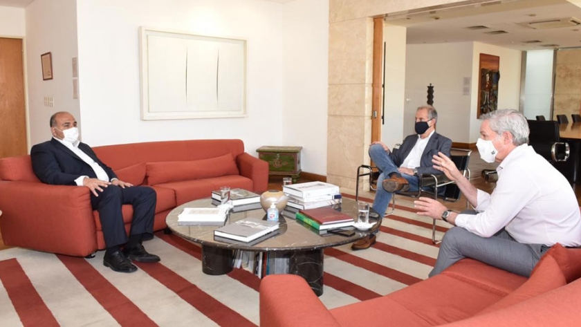 Solá con Manzur para potenciar la inserción internacional de las economías regionales