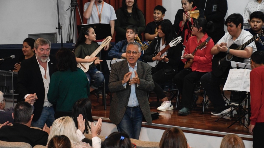 El embajador de Cuba brindó un conversatorio en la UTN de Río Gallegos