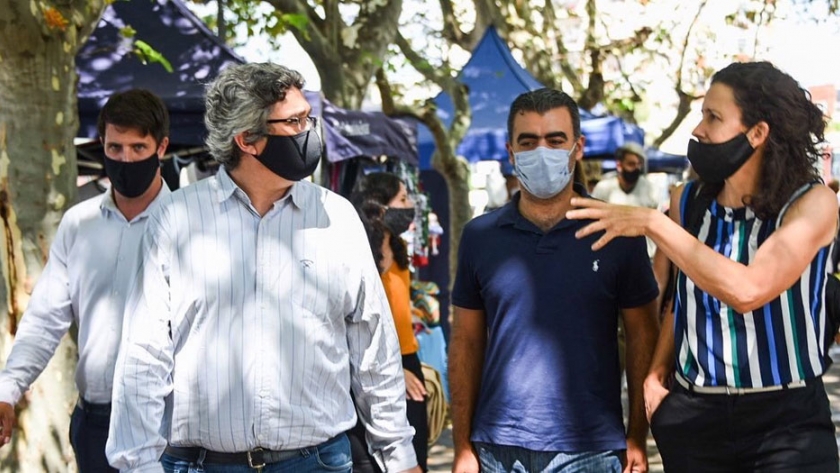 El ministro Rodríguez recorrió Mercados Bonaerenses en Moreno