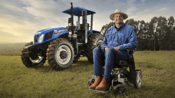 Campo inclusivo: lanzan el primer tractor del mundo para personas con discapacidad motora