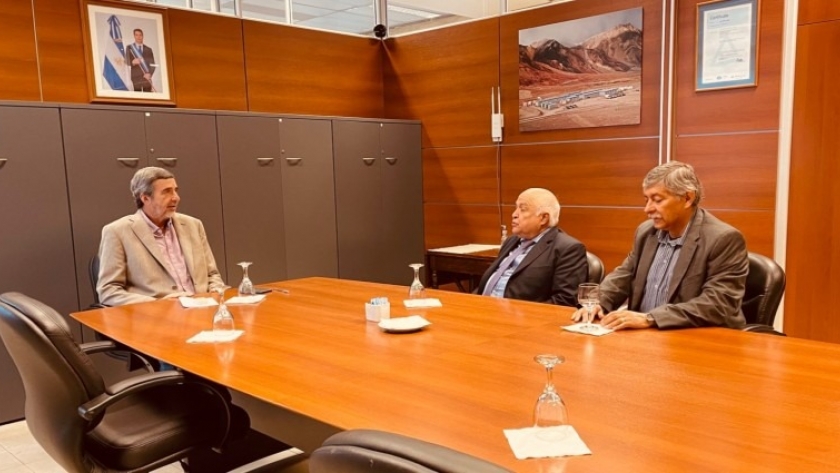 La gestión Uñac se despide con un nuevo proyecto metalífero en la cordillera sanjuanina