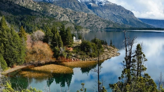 Epuyén, el pueblo escondido de la Patagonia con un lago cristalino de belleza inigualable