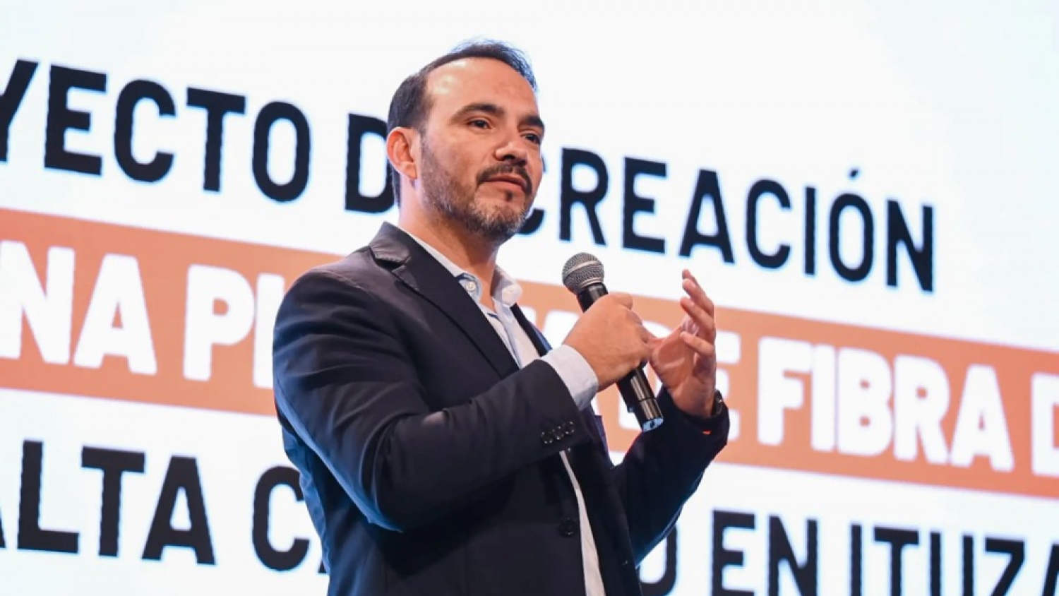 Valdés presentó inversión de USD 2.000 millones en Corrientes