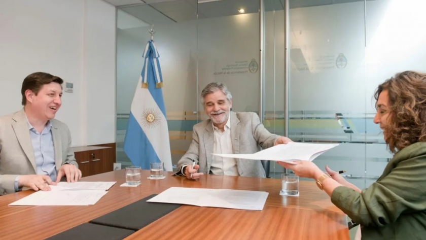 Acuerdan inversiones para el desarrollo científico y tecnológico de PyMES