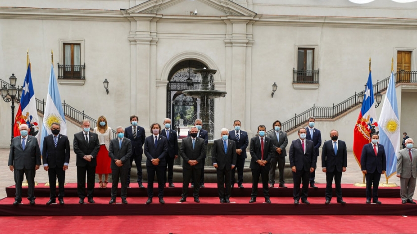 Se firmó un acuerdo entre Argentina y Chile para el reconocimiento recíproco de las licencias de conducir por el plazo de un año