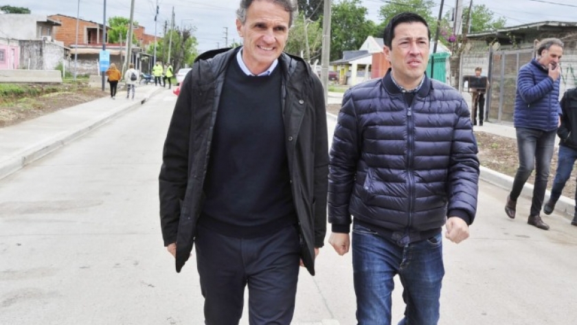 Nardini y Katopodis habilitaron obras de pavimento en Pablo Nogués