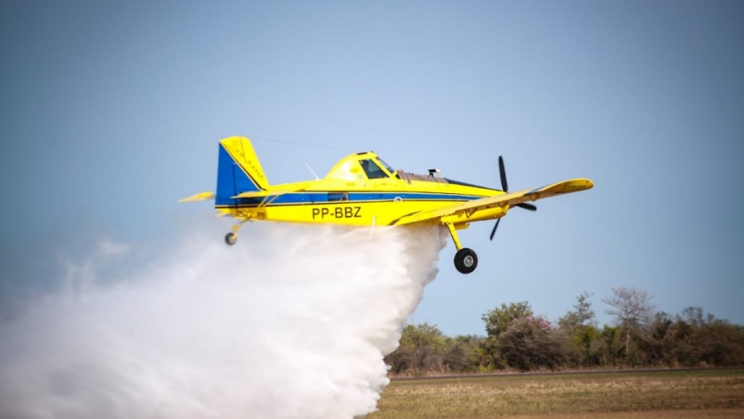 Nación mantiene el despliegue de recursos para el combate del fuego en Corrientes