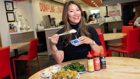 Transformó una herencia mínima en una marca de US$ 7 millones: la historia de la creadora de Dumpling Daughter