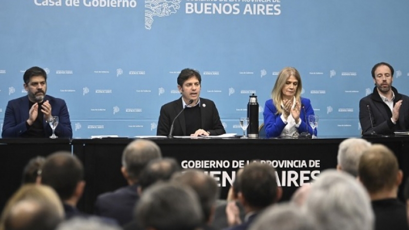 Kicillof: “Cumplimos nuestros compromisos porque asumimos la tarea de acompañar y proteger al pueblo de la provincia”
