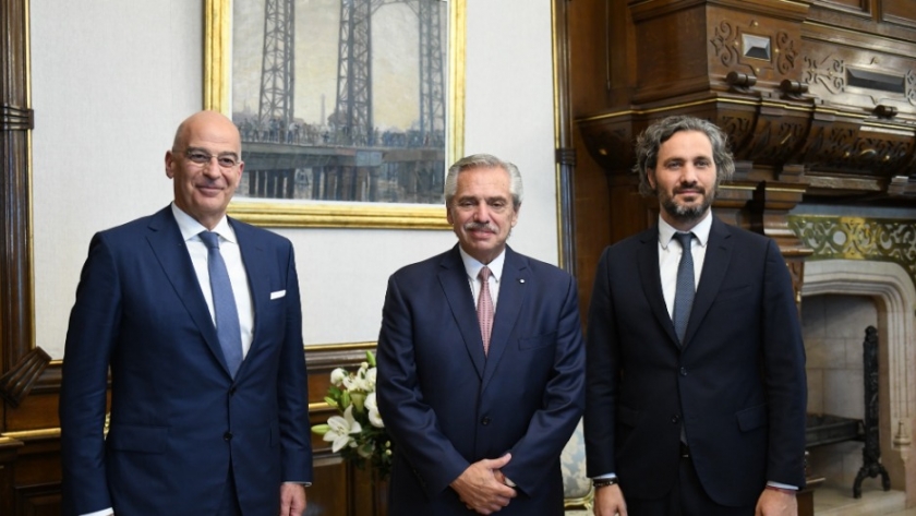 El presidente Alberto Fernández recibió al canciller de Grecia con una agenda centrada en el intercambio comercial y el vínculo cultural