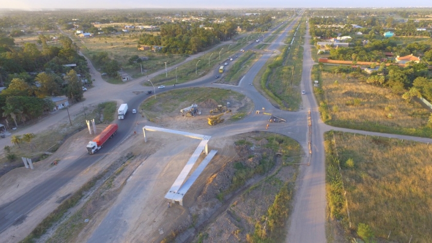 Formosa: pasarela peatonal sobre la autovía RN11