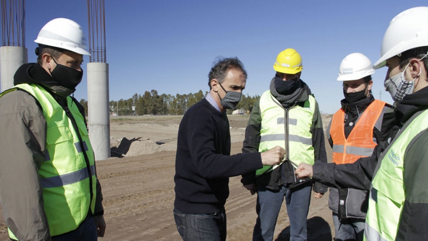 En Bahía Blanca y Monte Hermoso, Katopodis anunció obras viales, de agua y saneamiento