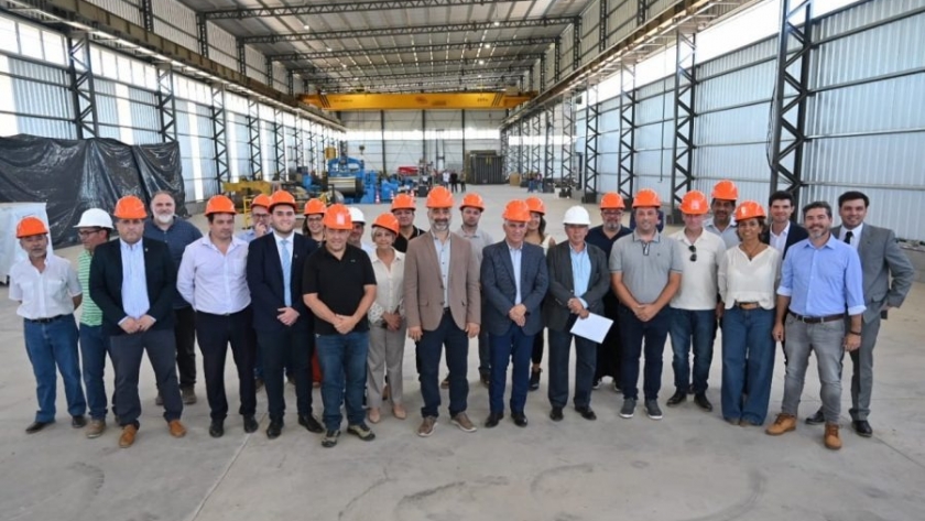 Poggi supervisó el avance de la nueva planta industrial de Servet SA en Donovan, que prevé iniciar producción en febrero