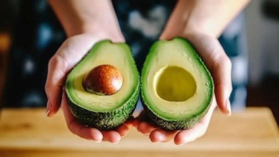 La cáscara de palta gana protagonismo en la agricultura, cosmética y sustentabilidad