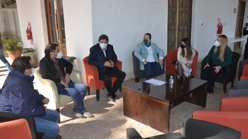 Convenio para promover el turismo minero en Catamarca