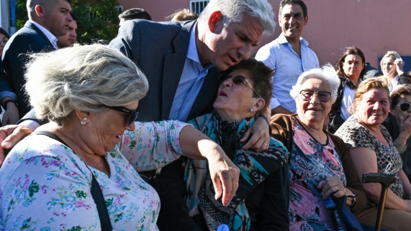 El Gobernador inspeccionó obras de repavimentación que realiza la Municipalidad capitalina