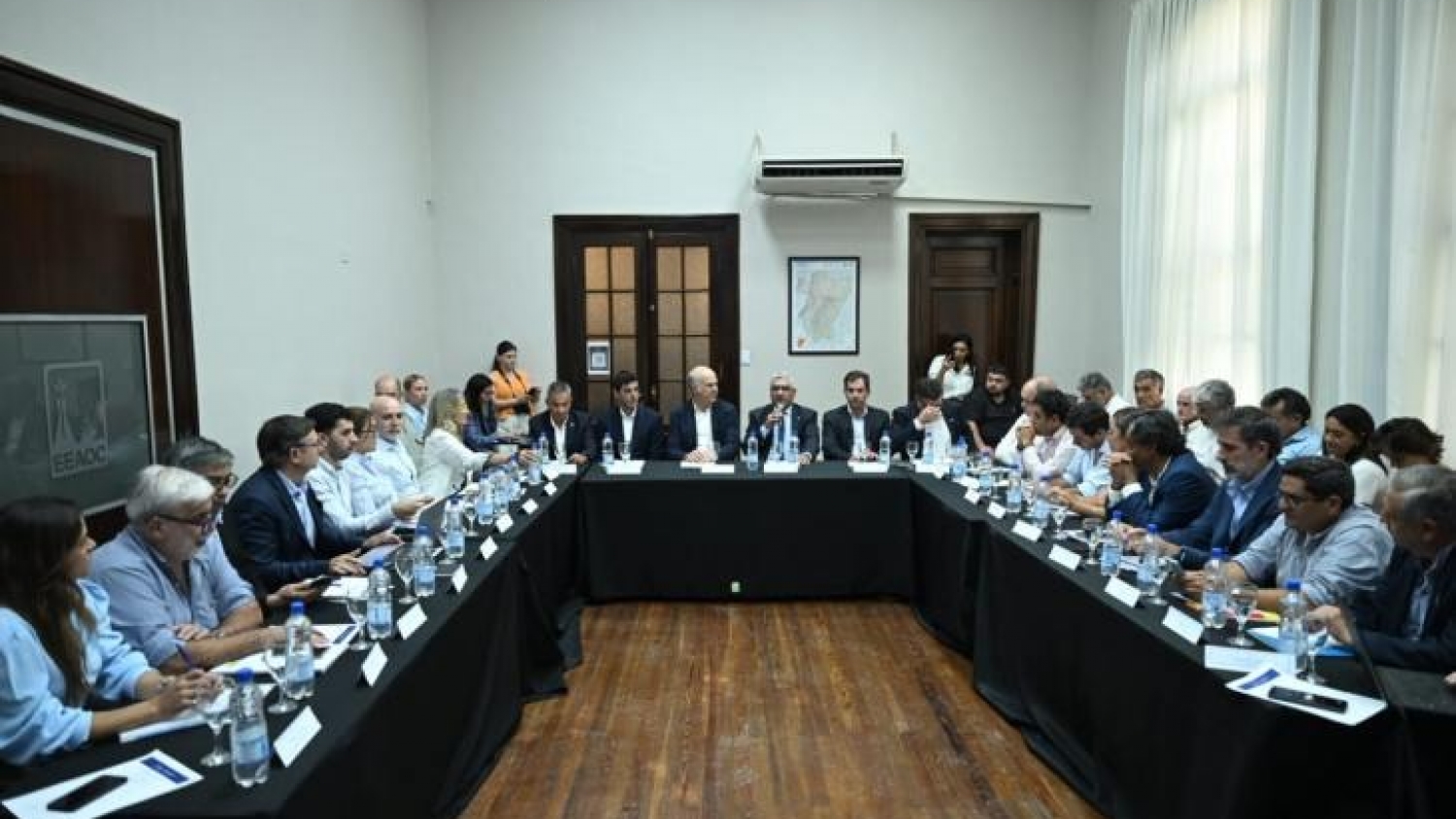 NOA define agenda agropecuaria con foco en rutas y producción