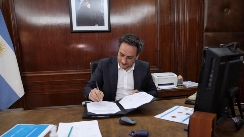 Ambiente Nación destina $ 40 millones para apoyar el acceso al agua en NOA y CUYO
