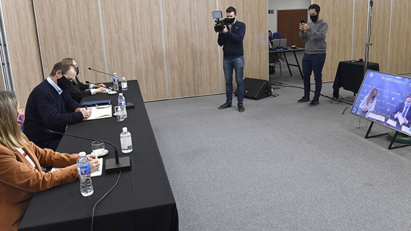 Bordet firmó la adhesión de Entre Ríos a la Agenda 2030 para el Desarrollo Sostenible con el Jefe de Gabinete