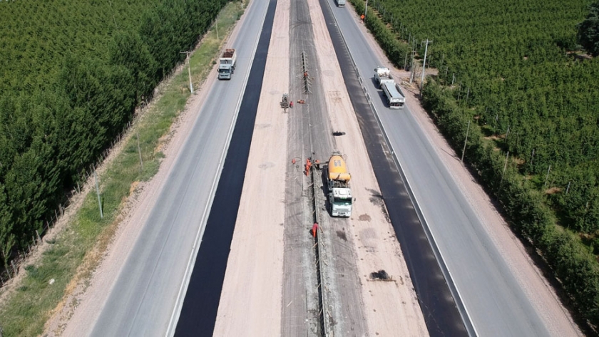 Río Negro: continúan las obras sobre la Ruta Nacional Nº 22