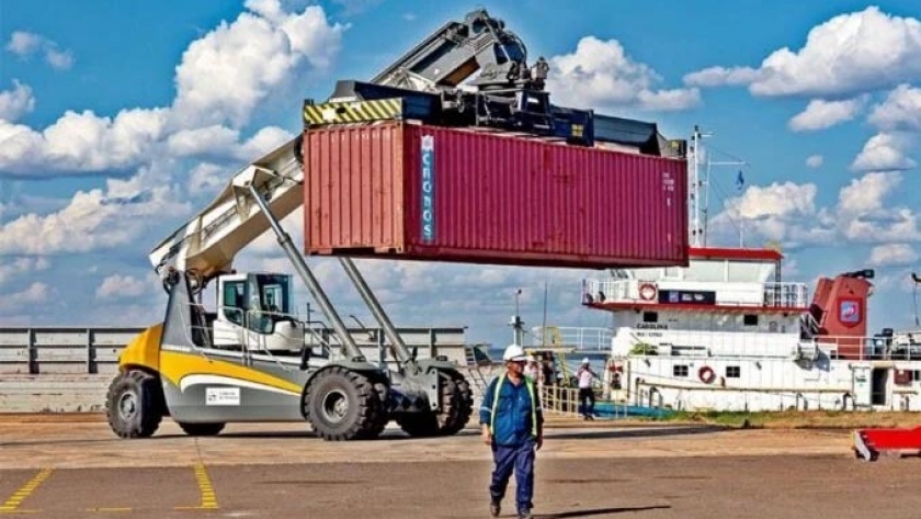 Desde el Puerto Posadas zarpará su tercera exportación con carga de 40 contenederos de Celulosa y Madera Aserrada con destino a Europa y Asia