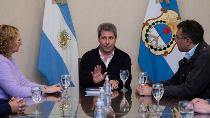 Uñac se reunió con Cecilia Gómez Mirada, subsecretaria de Asuntos Parlamentarios