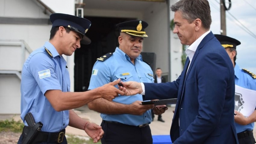 Zdero entregó vehículos recuperados de la gestión anterior a dependencias policiales
