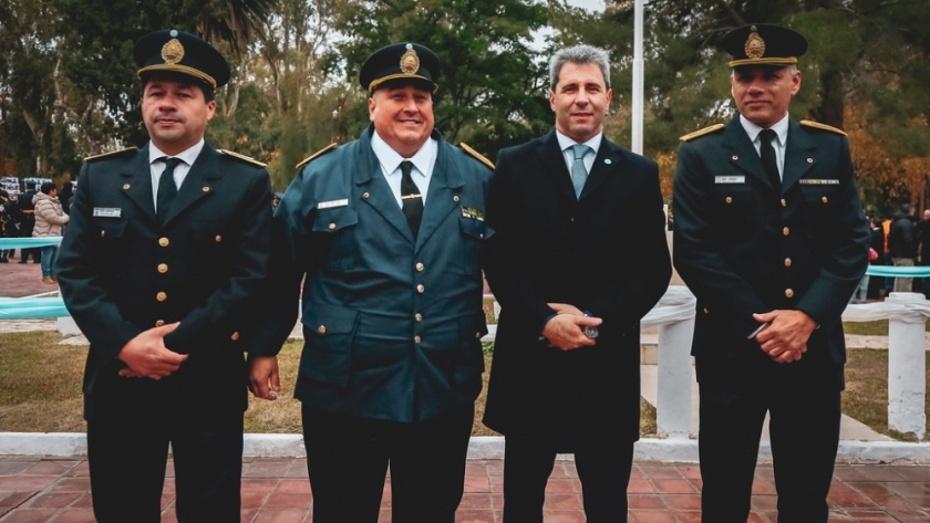 El gobernador Uñac participó del juramento a la Bandera de alumnos de la tecnicatura en Seguridad Ciudadana