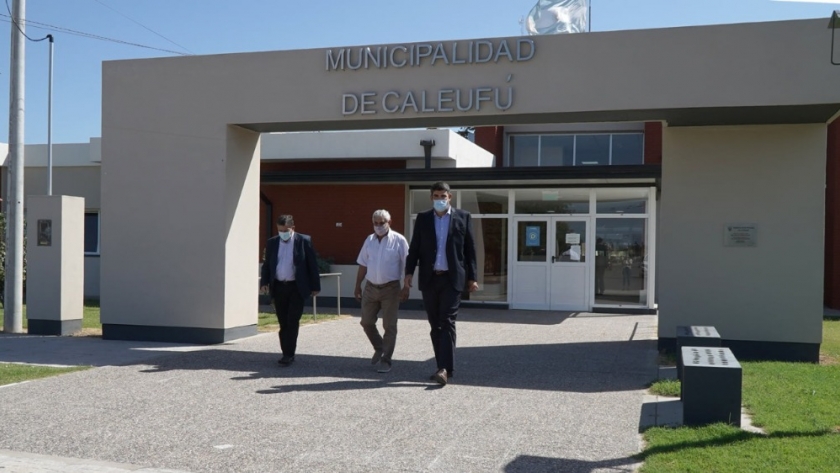 Funcionarios provinciales recorrieron Caleufú
