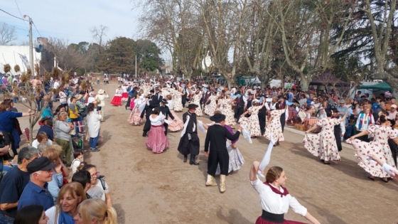 “Muy a pulmón”: el pueblo de 600 habitantes que brilla cada año con una fiesta popular