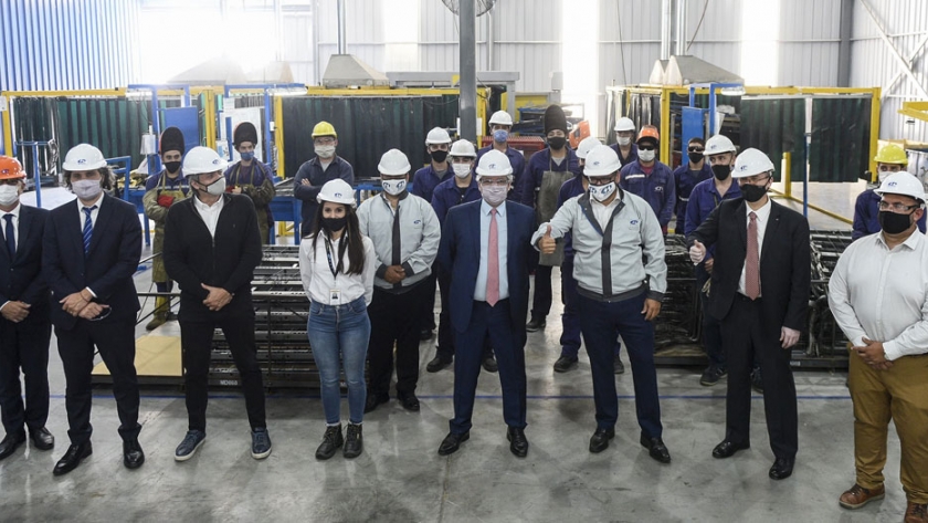 Baradero: Alberto Fernández visitó una autopartista nacional que fabricará piezas para el nuevo modelo Volkswagen Taos