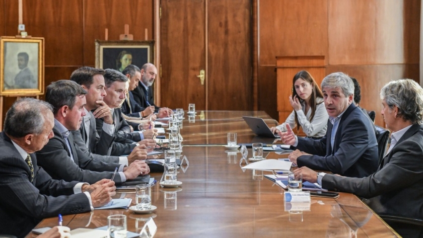 Luis Caputo se reunió con representantes de la industria automotriz