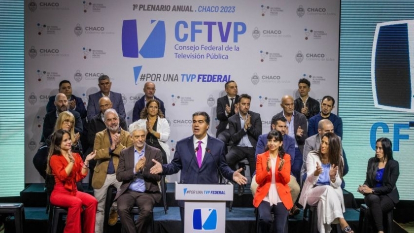 En el plenario de la TV pública, Capitanich llamó a federalizar la comunicación y fortalecer la identidad nacional