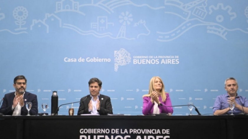 Kicillof: “Si intentan privatizar Aerolíneas, trabajaremos junto a las provincias y los trabajadores para evitar su desguace