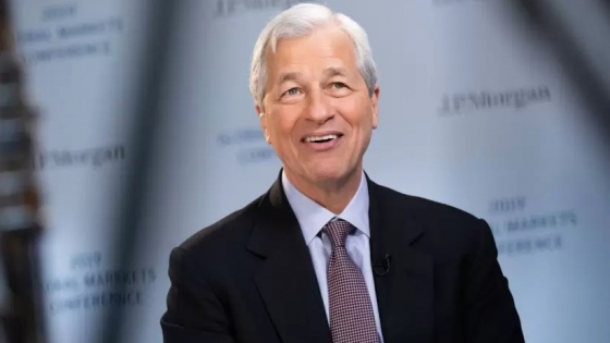 Jamie Dimon llega a Buenos Aires en medio de negociaciones clave para el financiamiento post-electoral de Argentina