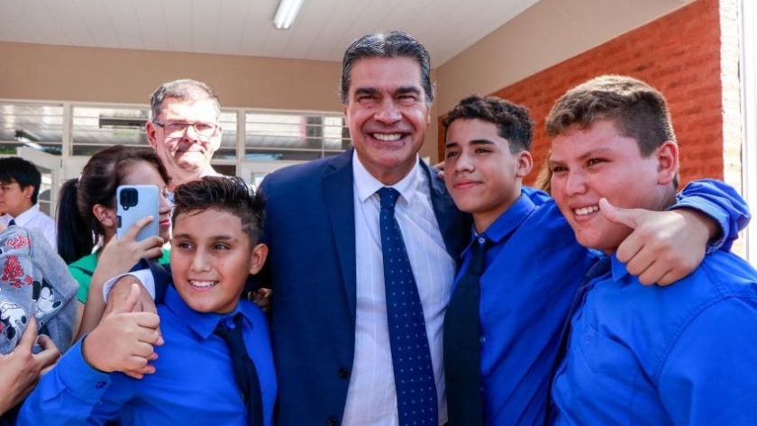 Capitanich inauguró una nueva escuela en Avia Terai: “la educación transforma la calidad de vida de nuestras comunidades”