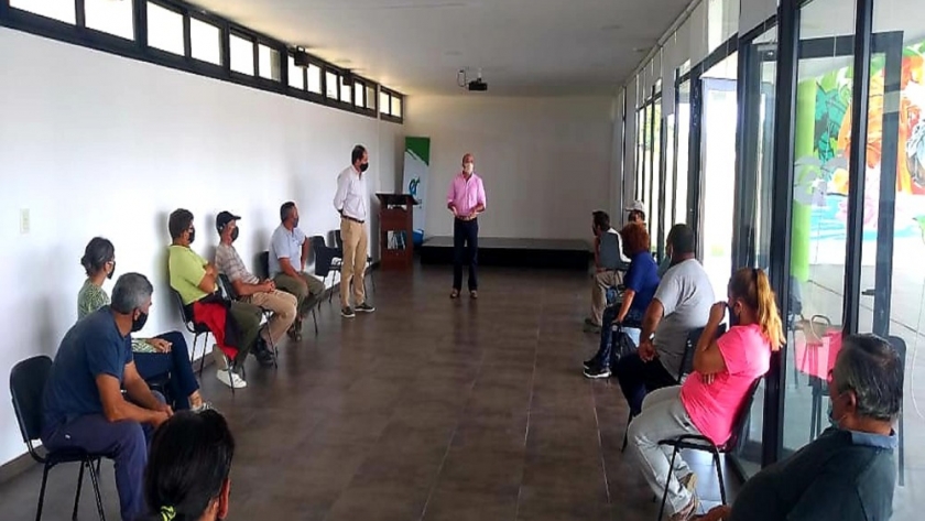 Se continúa trabajando en la regularización de la actividad pesquera en la provincia
