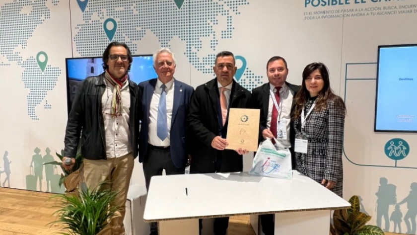 Acuerdos de promoción e intercambio de Misiones en la FItur de España