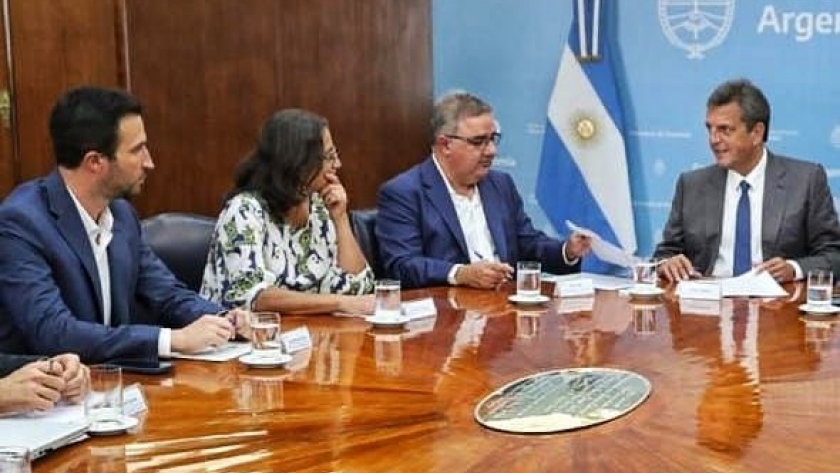 Habrá nuevos créditos para Pymes y se presentaron proyectos de inversiones industriales