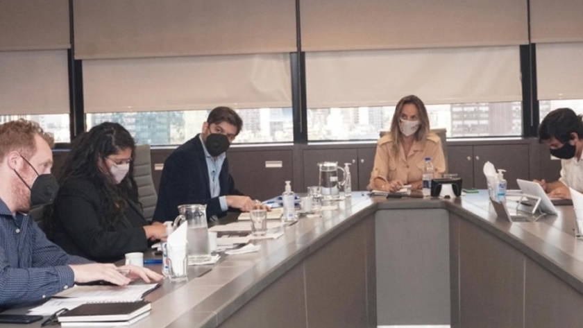 Bianco y Galmarini avanzaron en la definición de obras para la provisión de agua potable y cloacas en barrios populares de la provincia