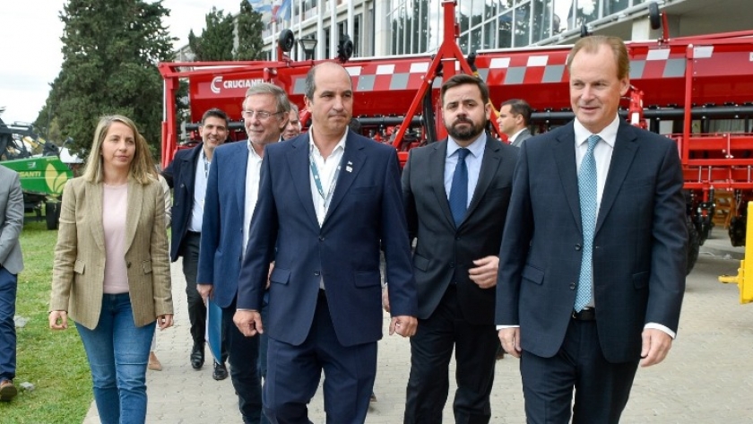 Bordet se pronunció por un gobierno de unión nacional que permita superar los problemas estructurales del país